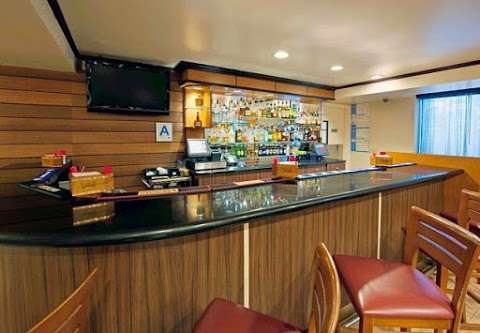 Jobs in Fairfield Inn by Marriott New York JFK Airport - reviews